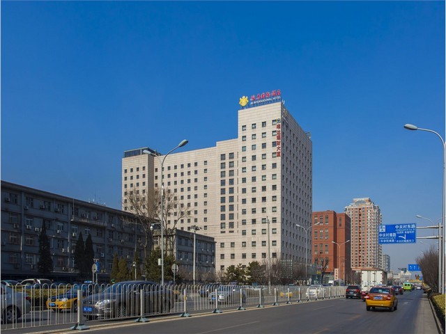 深圳电气旋回破碎机运用